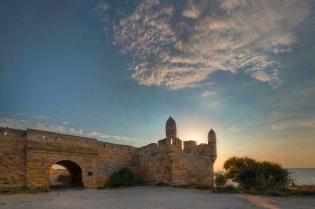 Киев «потроллил» Посольство РФ в Британии из-за Крыма: «Перевезли всех фотографов?»