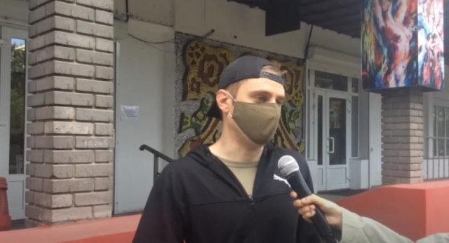 Россиянин из Мариуполя рассказал, почему не носит украинскую вышиванку: «Это в принципе неправильно»