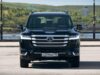 Toyota Land Cruiser 300 вызвал ажиотаж в России