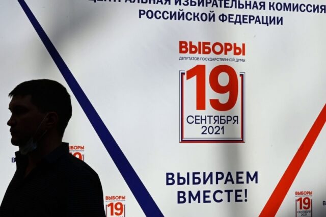 «Уже 100 раз пожалели, что получили паспорт РФ», — в ОРДЛО растут антироссийские настроения