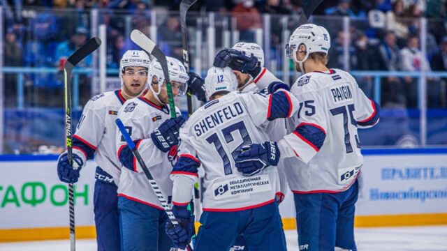 Хоккеисты «Торпедо» забросили три безответные шайбы в ворота «Сибири»