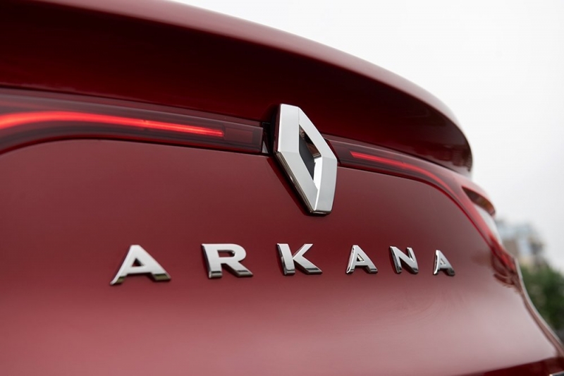Кросс-купе на "мининалках": на что жалуются владельцы Renault Arkana