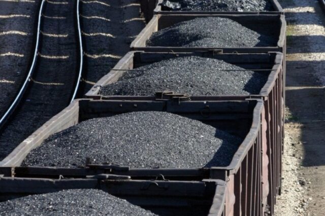 »Заработала машина пропаганды», – в ТКГ объяснили историю с «просьбой Киева» о поставках угля из ОРДЛО