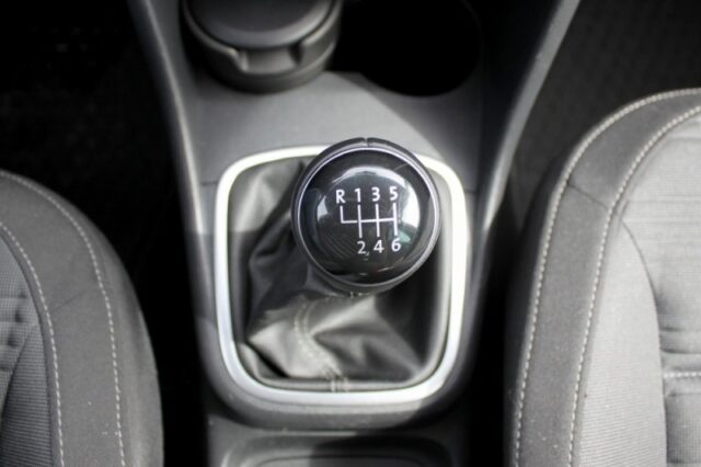 Лучше выбирайте «автомат»: топ-5 иномарок, которые не надо брать с МКП