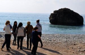 С 1 марта привитые туристы при въезде на Кипр могут не сдавать ни ПЦР-тест, ни тест на антиген