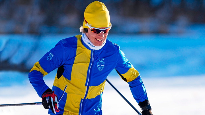 Лыжникам Швеции запрещают публично носить флаг и герб