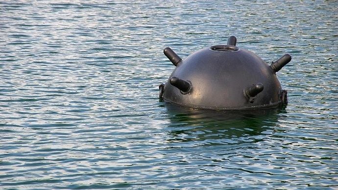 В Черном море поблизости от украинского берега подорвалось судно с пшеницей - Reuters