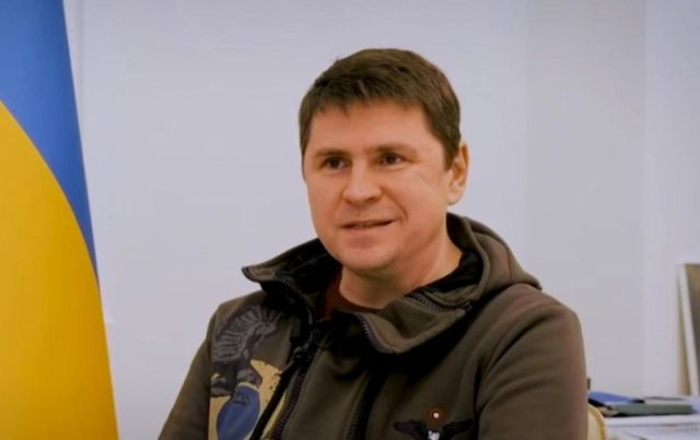 Подоляк перечислил города Украины, которые у Путина есть планы захватить