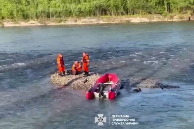 Из Тисы выловили тела двух мужчин: предварительно, бежали от мобилизации