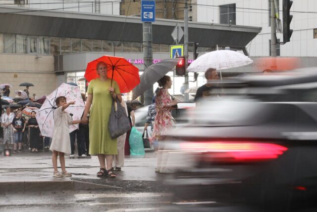 Завтра Украину накроет антициклон: в каких областях в первый день школы будут дожди