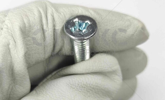 Складская техника на полном ходу: масла для ДВС в вашем онлайн-гипермаркете