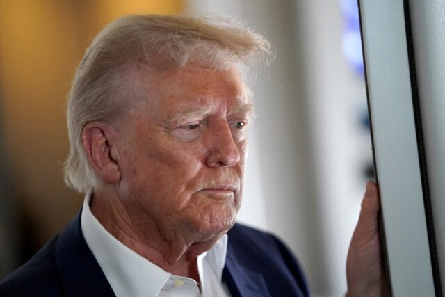 Молчание США о новых атаках РФ на Украину подчеркивает провал Трампа – The Guardian