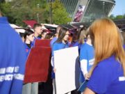 В Донецке оккупанты устроили на фоне заброшенной «Донбасс Арены» массовое поклонение Путину и Ким Чен Ыну