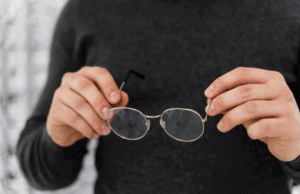 Линзы для очков: дизайны и критерии выбора