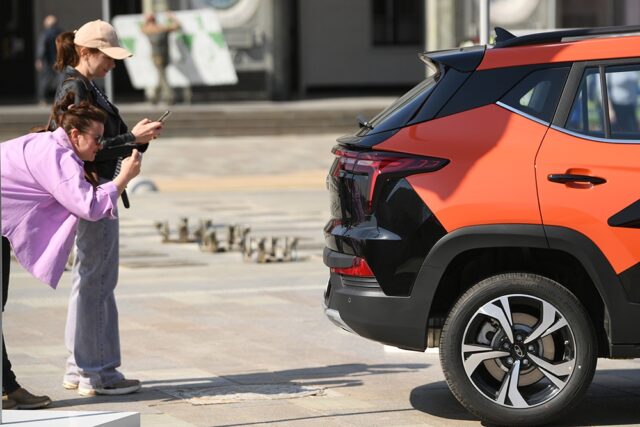 Аренда автомобилей приносит на 26% больше дохода, чем сдача квартир — Российская газета