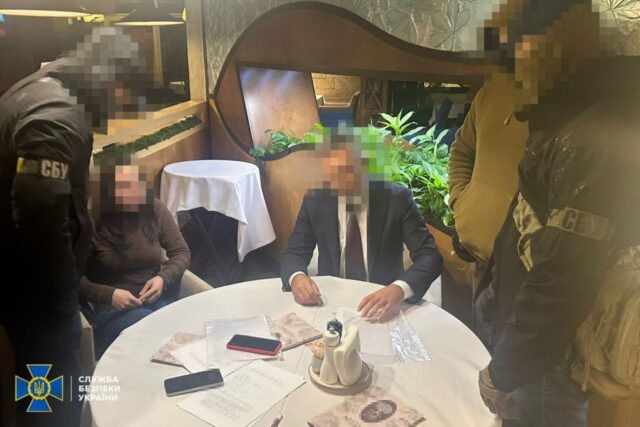 В киевском ресторане СБУ задержала главу партии, предлагавшего статус нардепа за 160 тыс. долларов