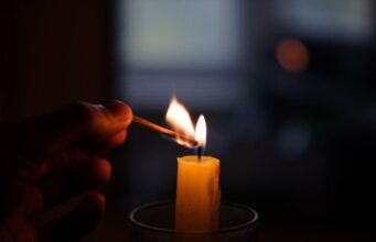 В «Укрэнерго» рассказали, сколько еще могут продолжаться в Украине графики отключений электричества