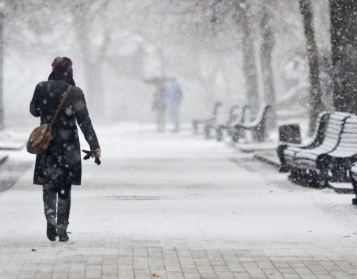 Завтра погода резко изменится: синоптики предупреждают украинцев готовится к сложному дню