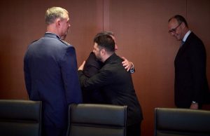 В переговорах Украины и США по мирному плану появился новый участник