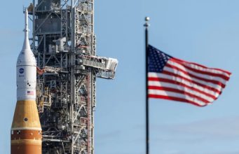 Лунная миссия NASA отложена из-за технических неполадок