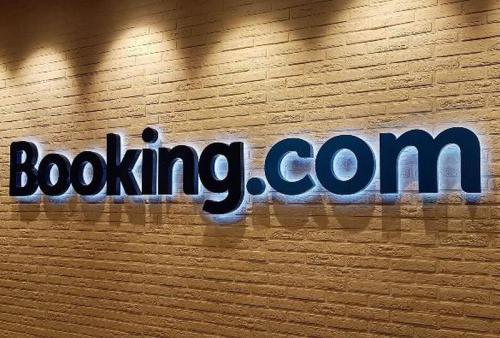 Booking.com против ФАС: война с ветряными мельницами?